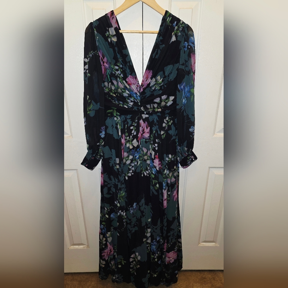 Badgley Mischka V-Neck Floral Pleated Gown-Size 12 - NWOT (never worn)🌸 - Picture 4 of 9